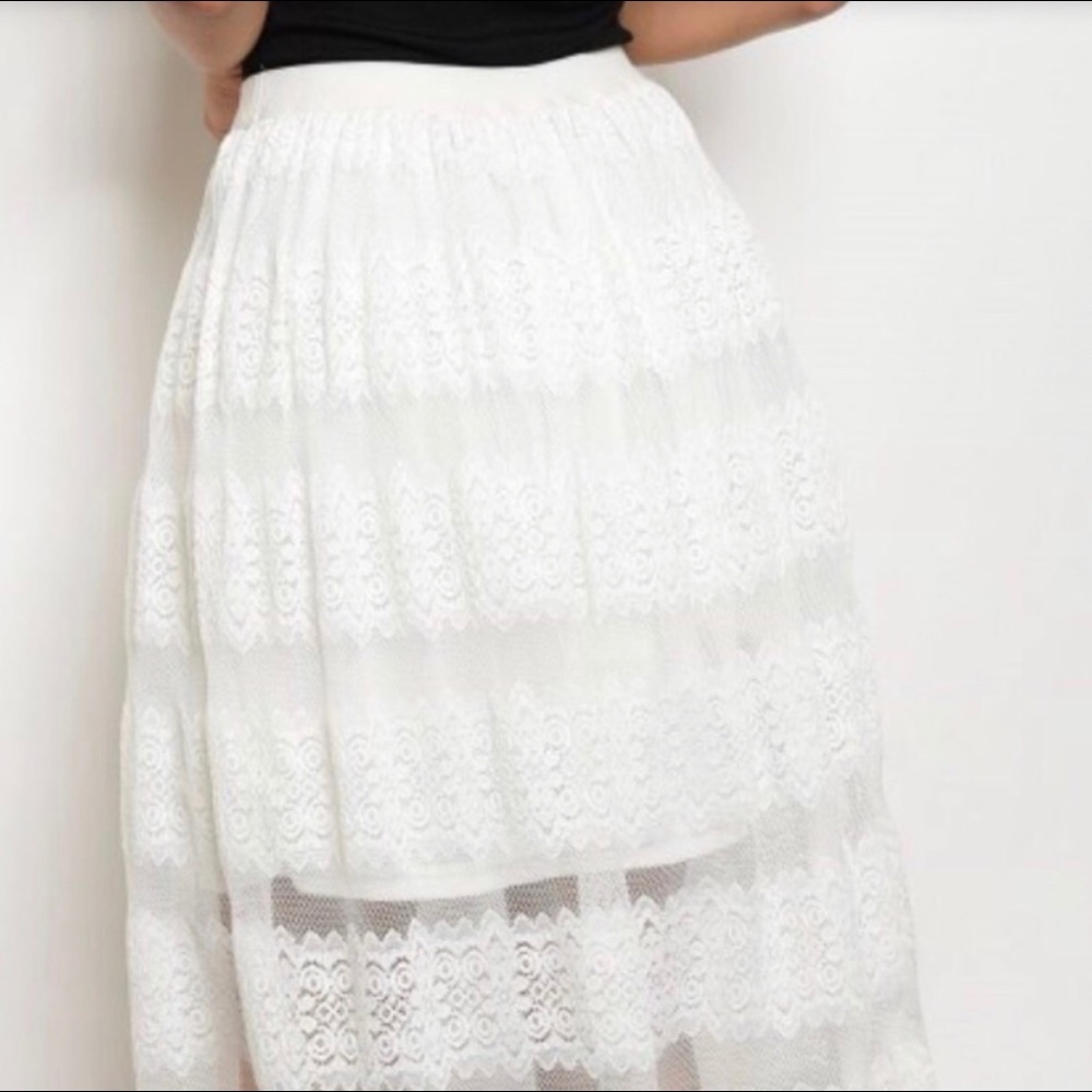 Lacey White Skirt - Picture 3 of 3